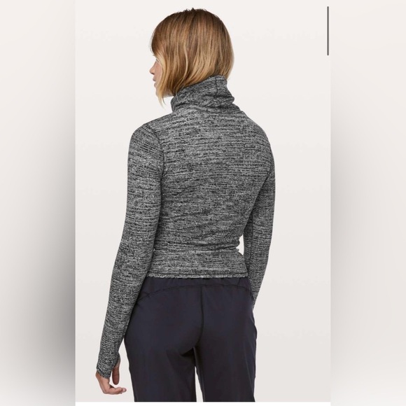 Lululemon Melodic Movement Long Sleeve Twillines White Black Size 4 - Picture 2 of 10